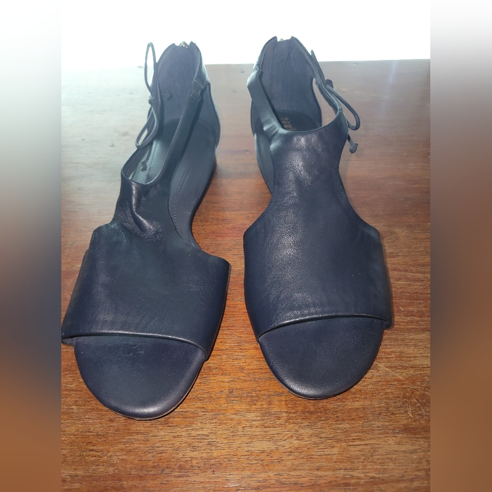 Nurture Women's Navy Blue Open Toe Low Wedge Sandal Size 9
